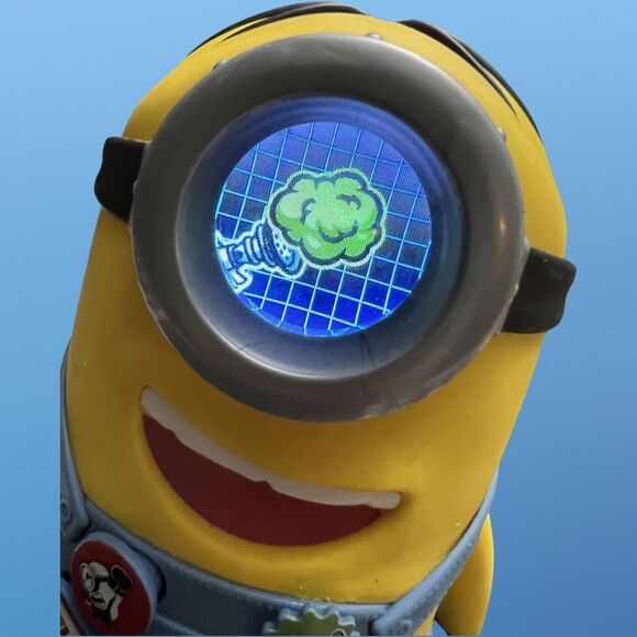 Minions The Rise of Gru Real Live Stuart Animatronic 200 Sound 30 Animations - Picture 10 of 10